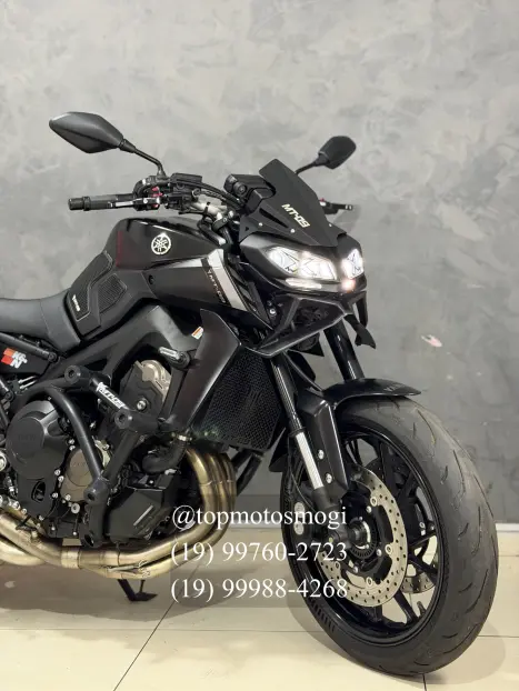 YAMAHA MT-09 850 ABS, Foto 3