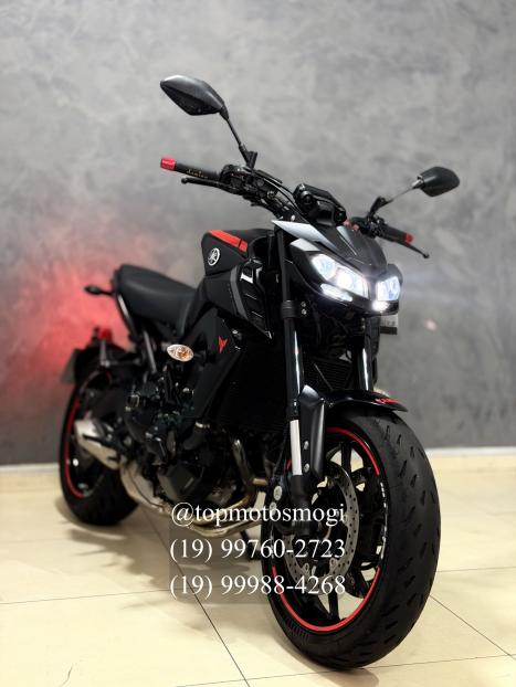 YAMAHA MT-09 850 ABS, Foto 2