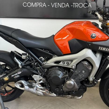 YAMAHA MT-09 850 ABS, Foto 3