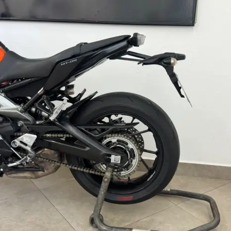 YAMAHA MT-09 850 ABS, Foto 9
