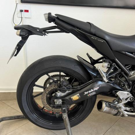 YAMAHA MT-09 850 ABS, Foto 4