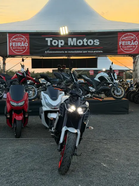 YAMAHA MT-09 850 ABS, Foto 6