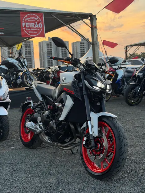 YAMAHA MT-09 850 ABS, Foto 7