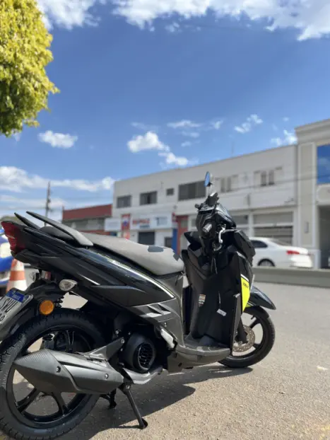 YAMAHA Neo UBS 125 , Foto 2