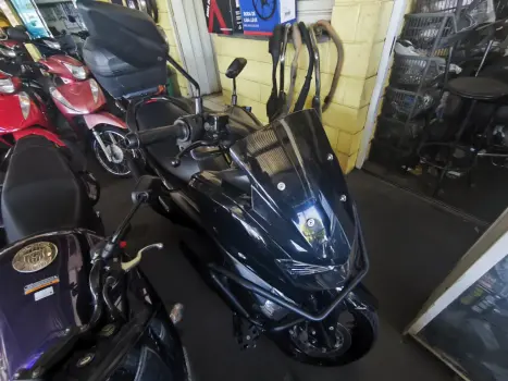YAMAHA NMax 160 ABS, Foto 2