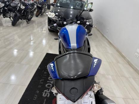 YAMAHA R 320 , Foto 3