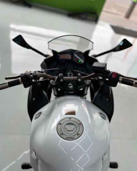 YAMAHA XJ6 600 F, Foto 7