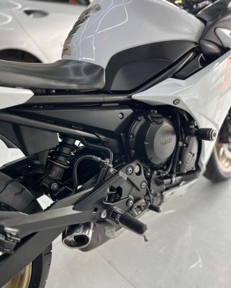 YAMAHA XJ6 600 F, Foto 10