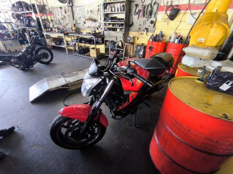 YAMAHA XJ6 600 F, Foto 2