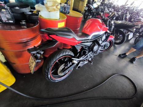 YAMAHA XJ6 600 F, Foto 3