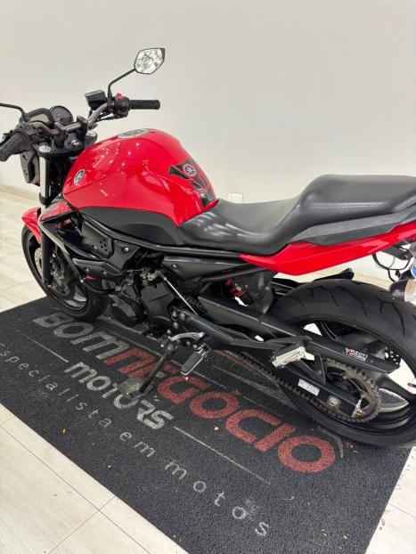 YAMAHA XJ6 600 N, Foto 2