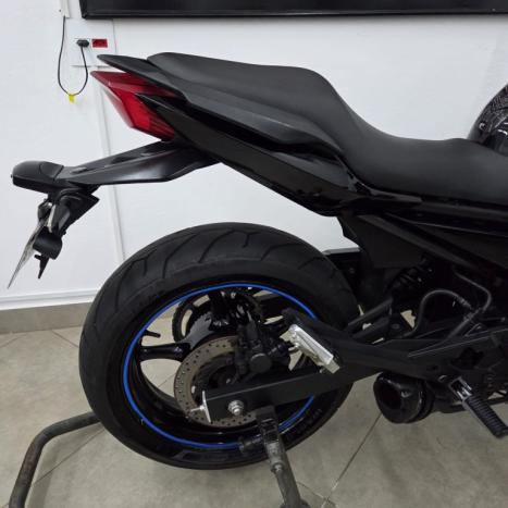 YAMAHA XJ6 600 N, Foto 4