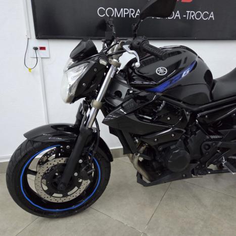 YAMAHA XJ6 600 N, Foto 9