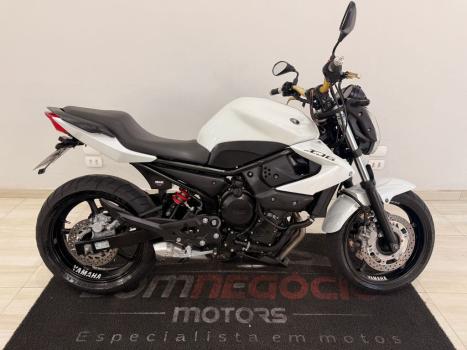YAMAHA XJ6 600 N, Foto 3