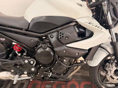 YAMAHA XJ6 600 N, Foto 4