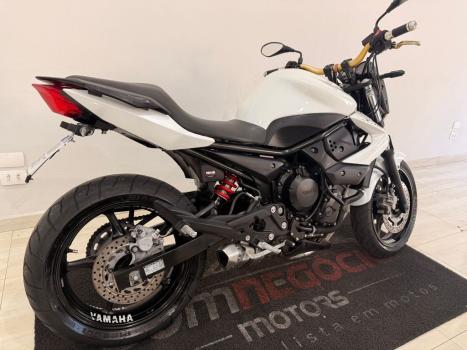 YAMAHA XJ6 600 N, Foto 5