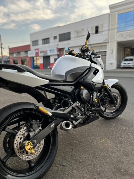 YAMAHA XJ6 600 N, Foto 4