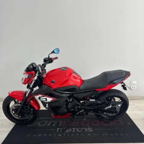 YAMAHA XJ6 600 N, Foto 1