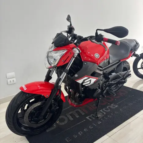 YAMAHA XJ6 600 N, Foto 3