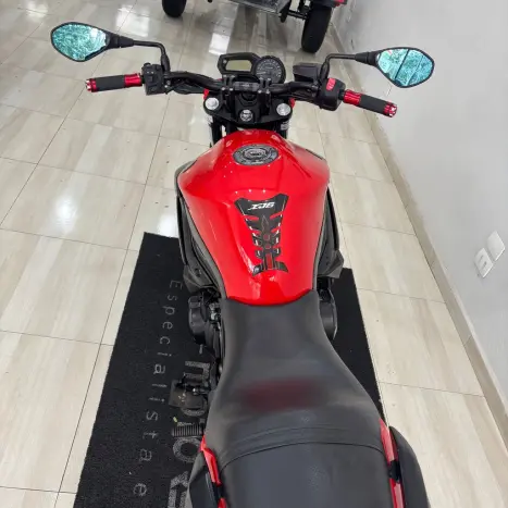 YAMAHA XJ6 600 N, Foto 5