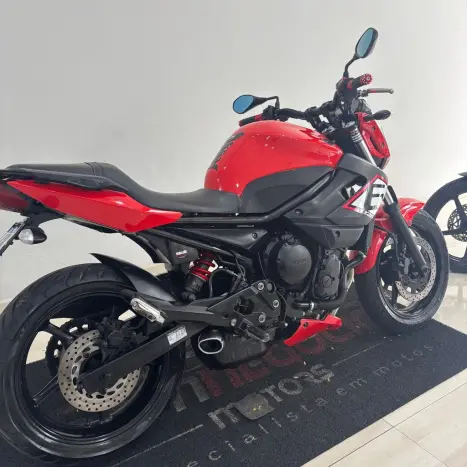 YAMAHA XJ6 600 N, Foto 7
