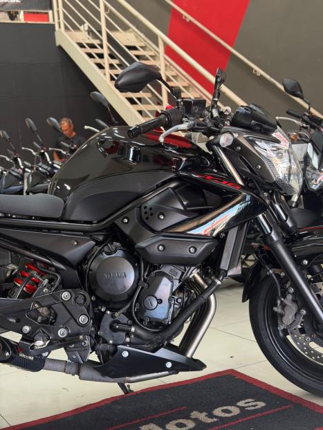 YAMAHA XJ6 600 N, Foto 3