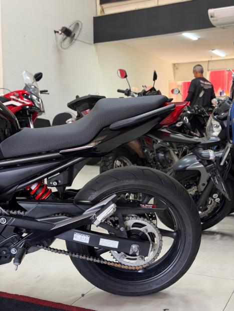 YAMAHA XJ6 600 N, Foto 10