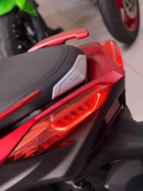 YAMAHA XMax 250 , Foto 12