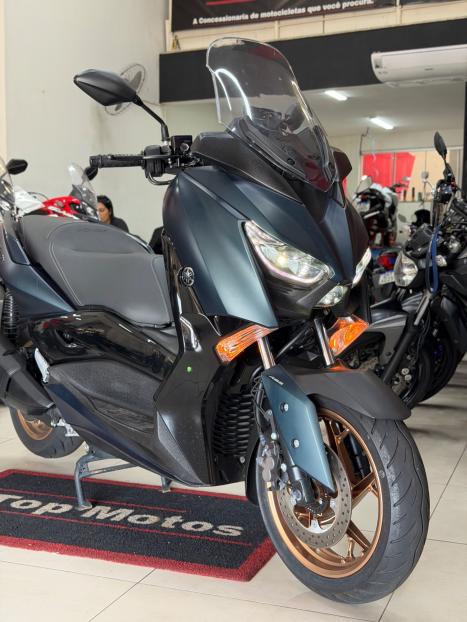 YAMAHA XMax 250 , Foto 2