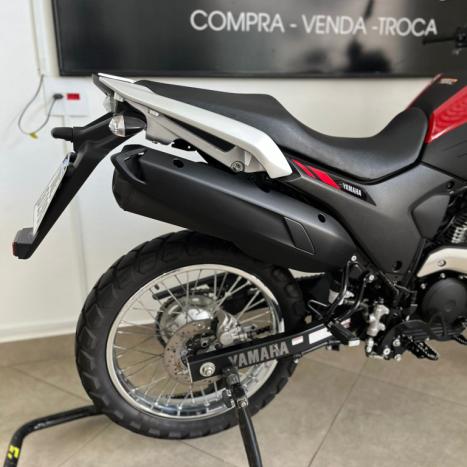 YAMAHA XTZ 250 LANDER, Foto 4