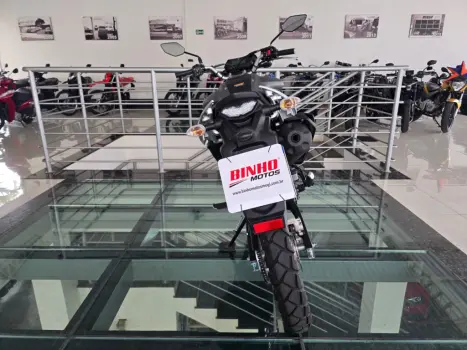 YAMAHA XTZ 250 LANDER, Foto 5