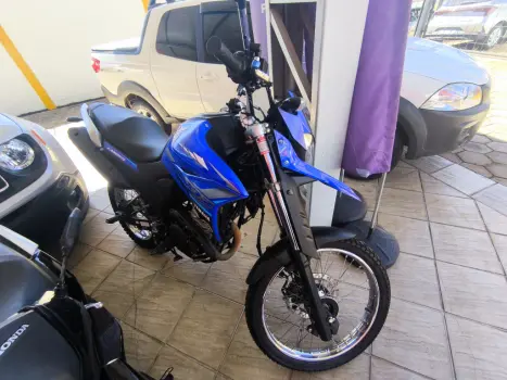 YAMAHA XTZ 250 LANDER, Foto 2