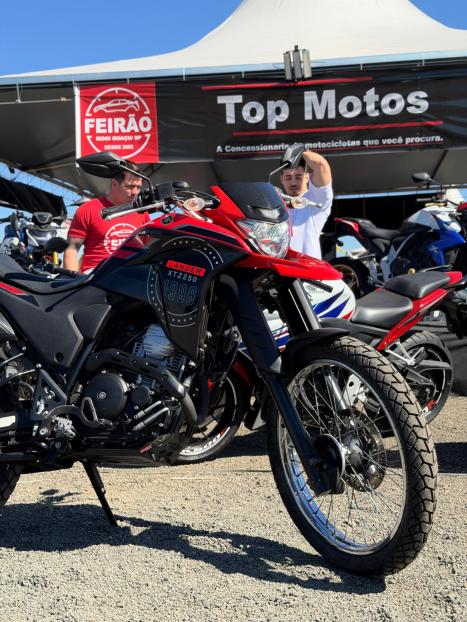 YAMAHA XTZ 250 LANDER, Foto 4