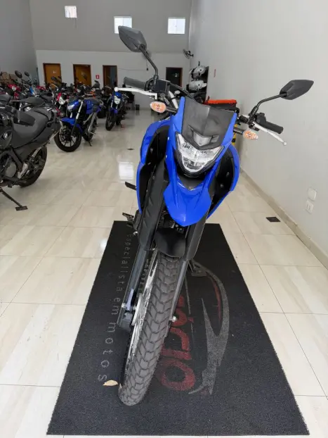 YAMAHA XTZ 250 LANDER, Foto 3