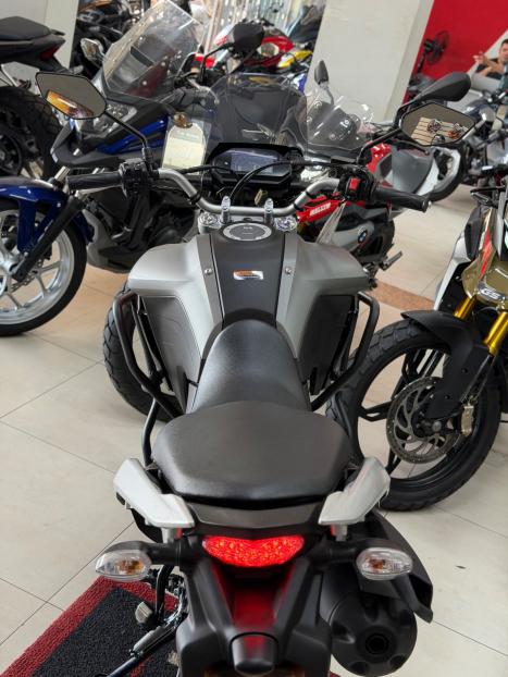 YAMAHA XTZ 250 LANDER, Foto 11