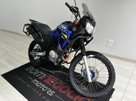 YAMAHA XTZ 250 TENER, Foto 1