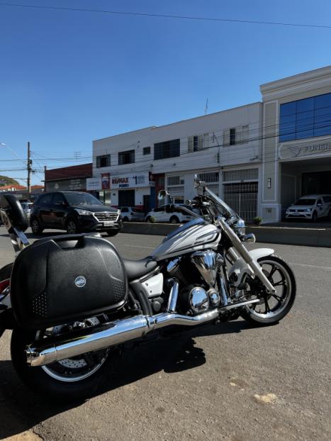 YAMAHA XVS MidnightStar 950, Foto 4