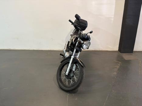 YAMAHA YBR 125 K, Foto 2