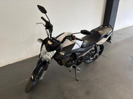 YAMAHA YBR 150 FACTOR ED, Foto 1