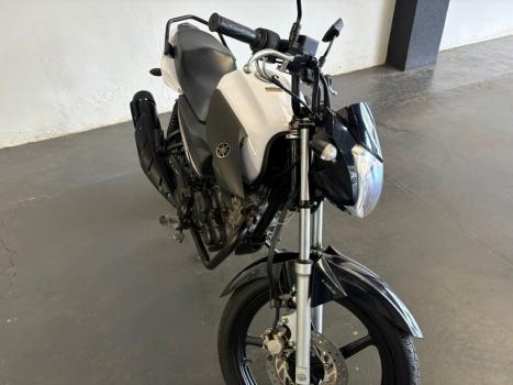 YAMAHA YBR 150 FACTOR ED, Foto 2