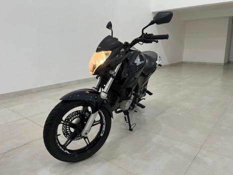 YAMAHA YS Fazer 250 LIMITED EDITION, Foto 2