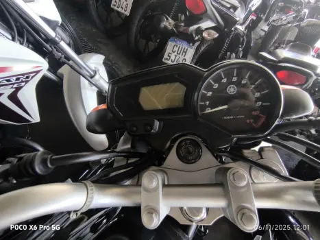 YAMAHA YS Fazer 250 , Foto 3