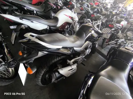 YAMAHA YS Fazer 250 , Foto 5