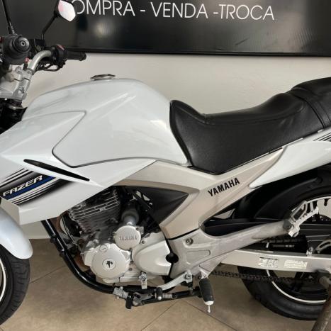 YAMAHA YS Fazer 250 , Foto 8