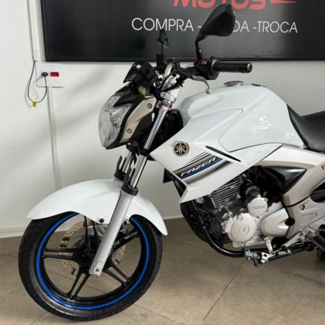 YAMAHA YS Fazer 250 , Foto 7