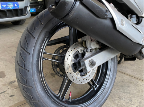 YAMAHA YS Fazer 250 , Foto 12
