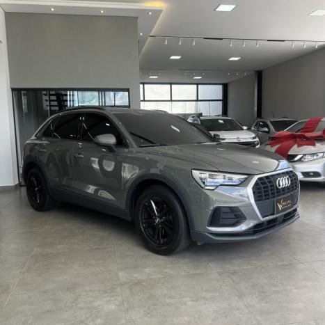 AUDI Q3 1.4 4P TFSI FLEX PRESTIGE S-TRONIC AUTOMTICO, Foto 3