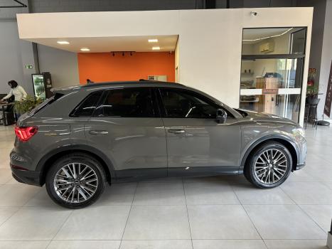 AUDI Q3 1.4 4P TFSI BLACK EDITION S-TRONIC AUTOMTICO, Foto 5