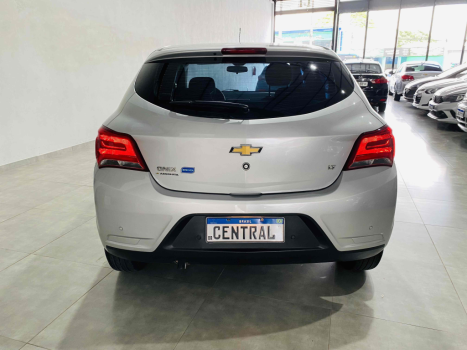 CHEVROLET Onix Hatch 1.4 4P FLEX LT AUTOMTICO, Foto 8