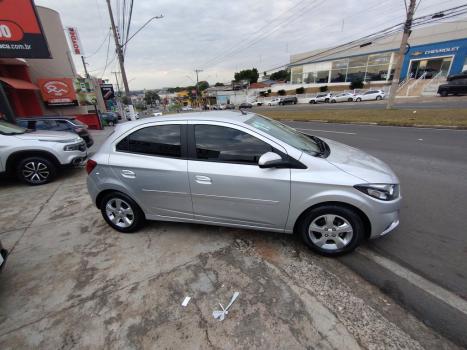 CHEVROLET Onix Hatch 1.4 4P FLEX LT, Foto 4